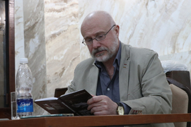 Писатель и врач Андрей Убогий провел творческую встречу во Владимирском соборе